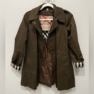 Burberry trench. Green with classic check